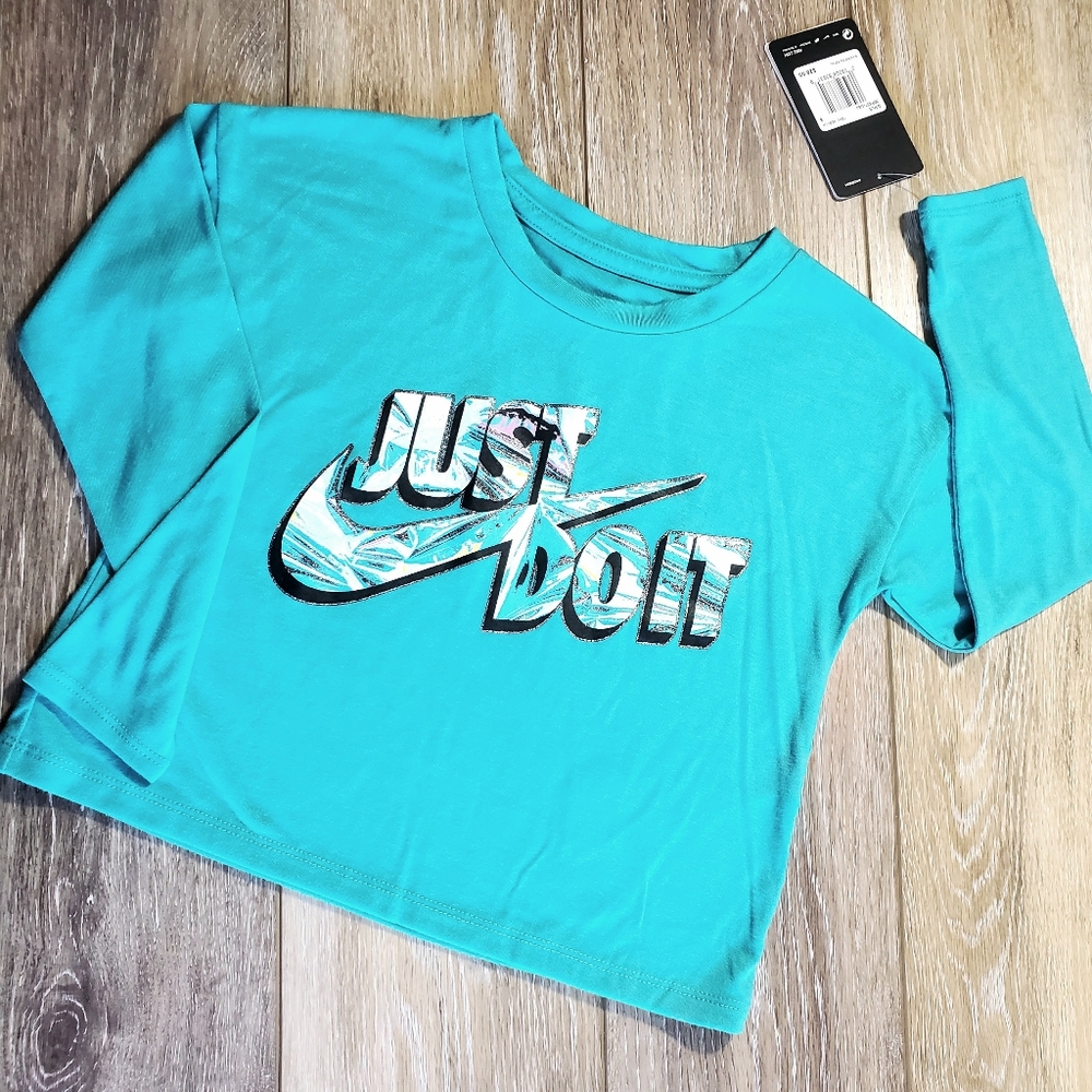Nike girl's Teal Long Sleeve Boxy Crop Top Size 5